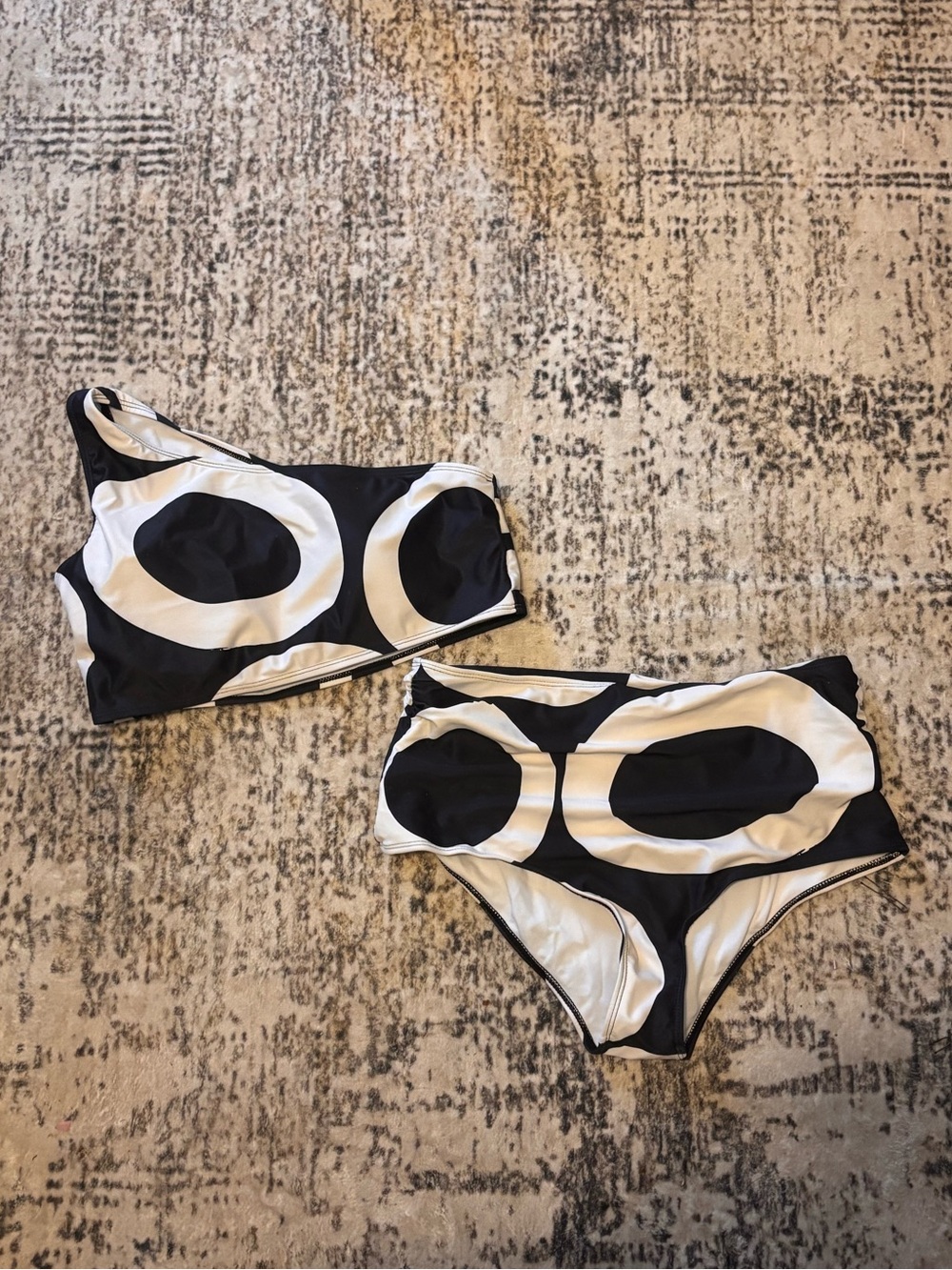 Black & White Circular-Print High-Waist Bikini Set